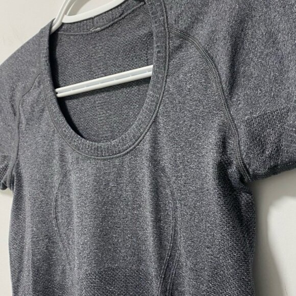 Lululemon Beat the Heat Short Sleeve Top Gray Size 4 - Picture 6 of 7